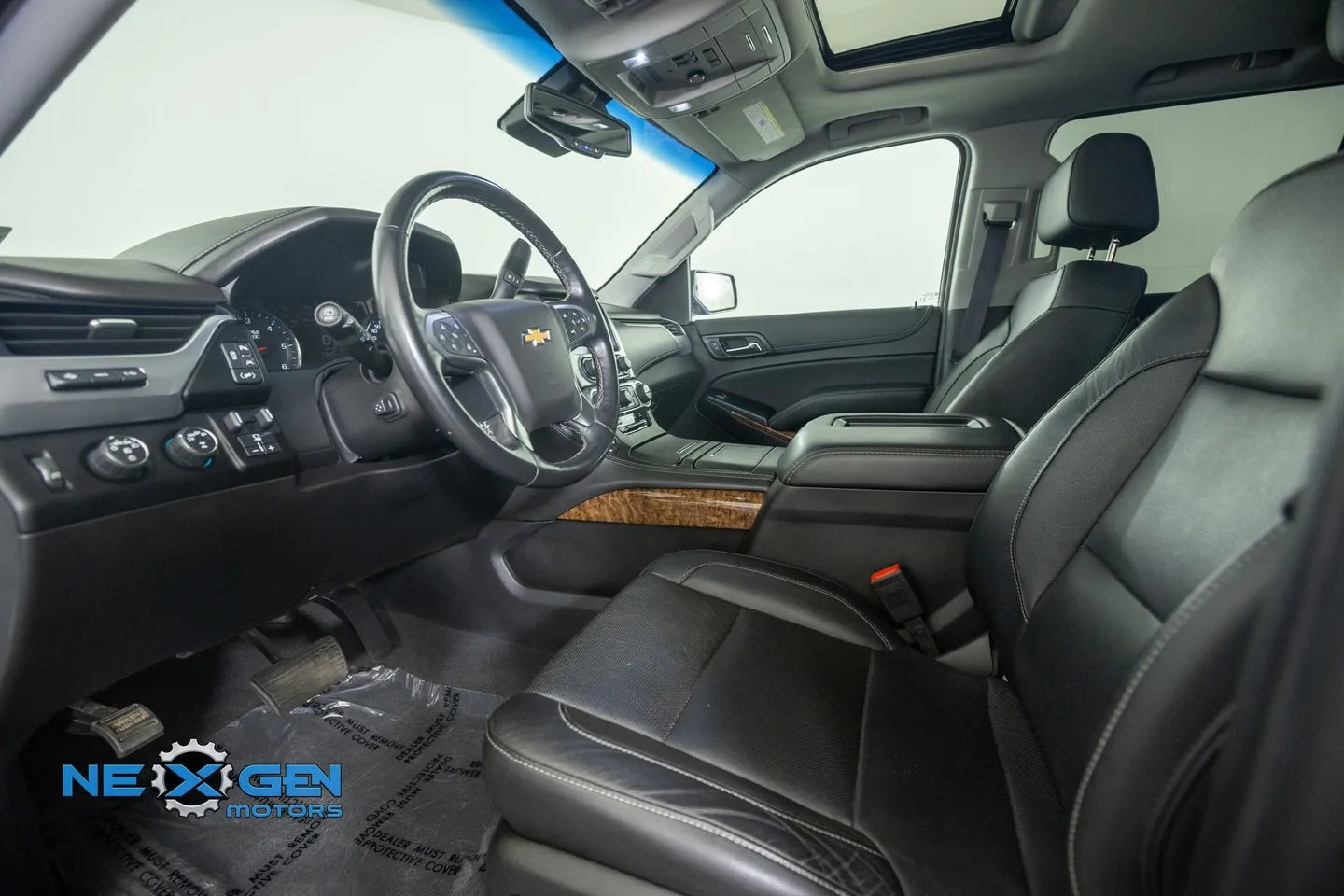 Chevrolet Tahoe photo 11
