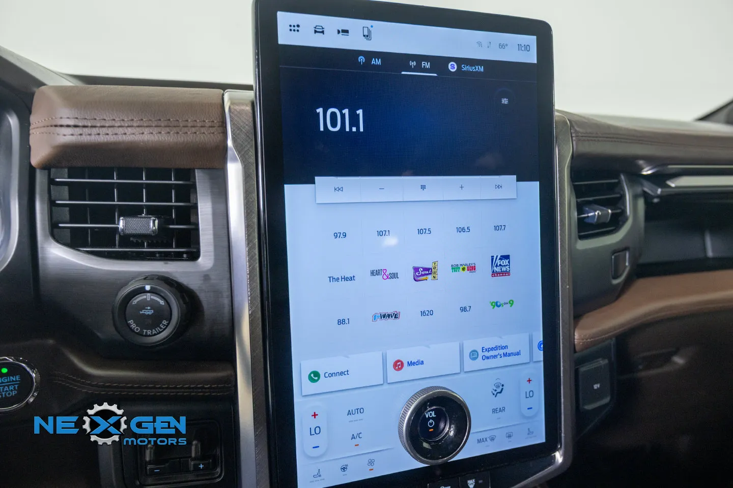 Ford Expedition photo 19
