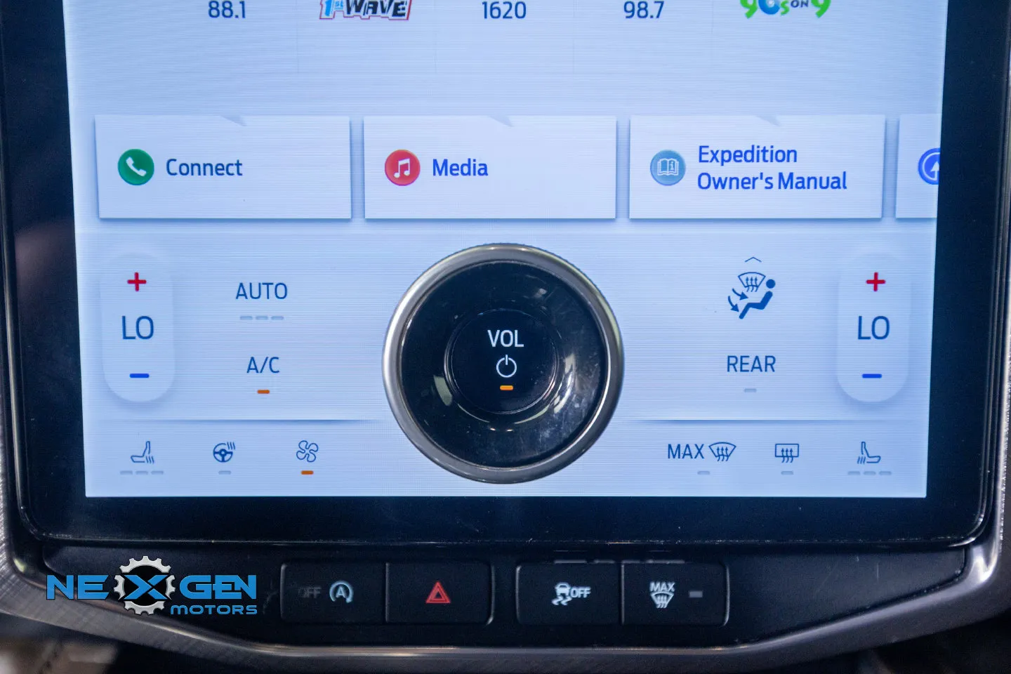 Ford Expedition photo 22