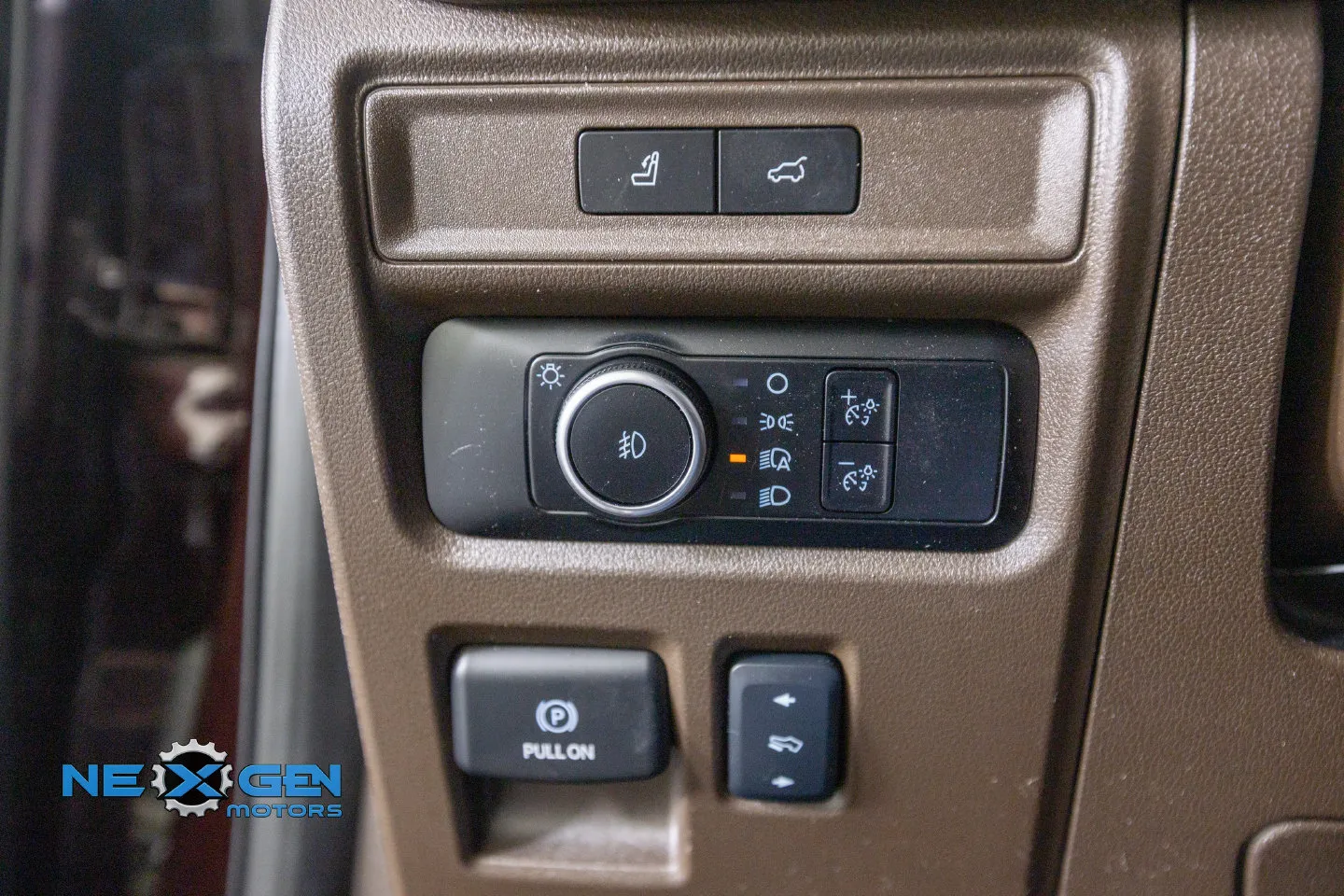 Ford Expedition photo 16