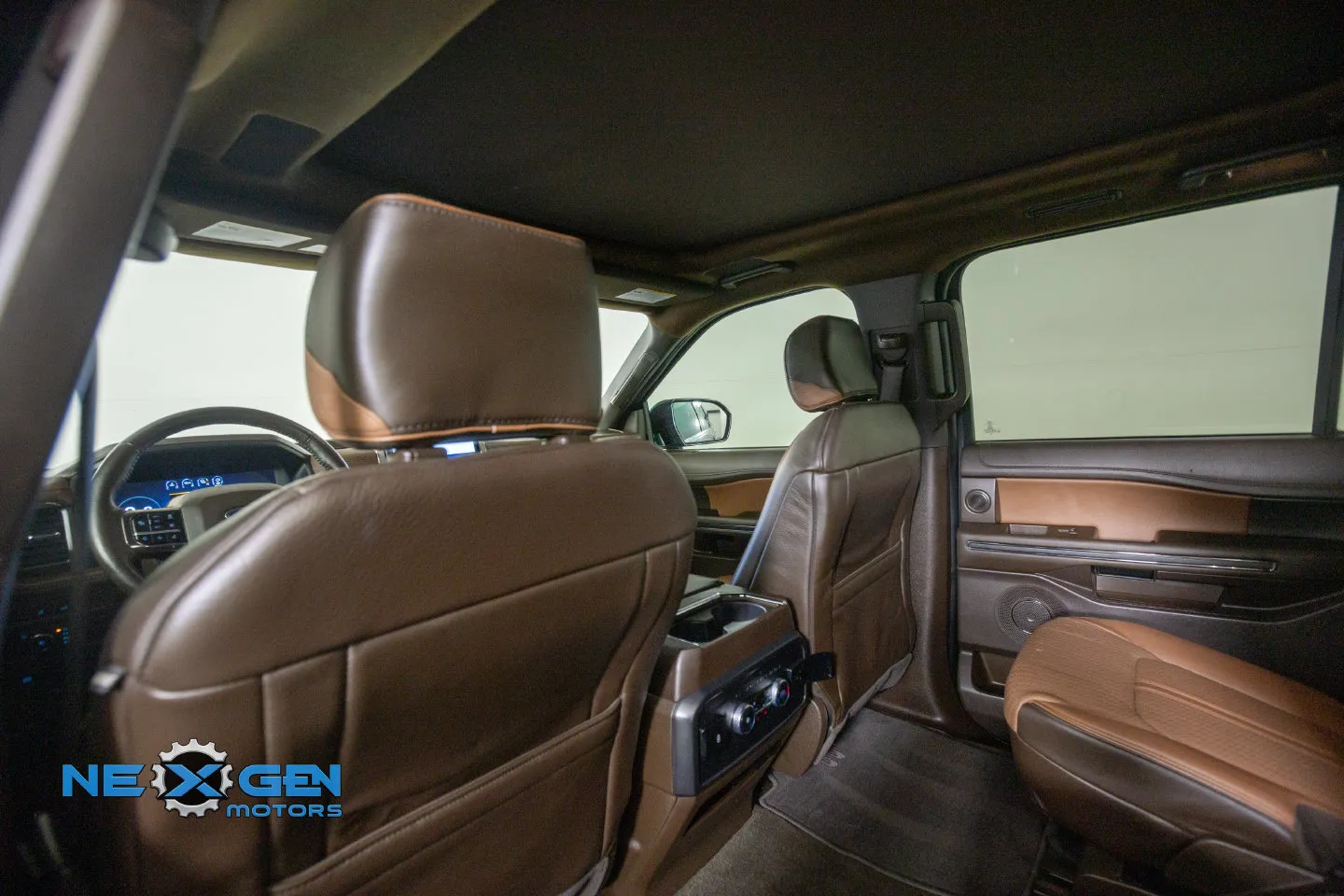 Ford Expedition photo 30