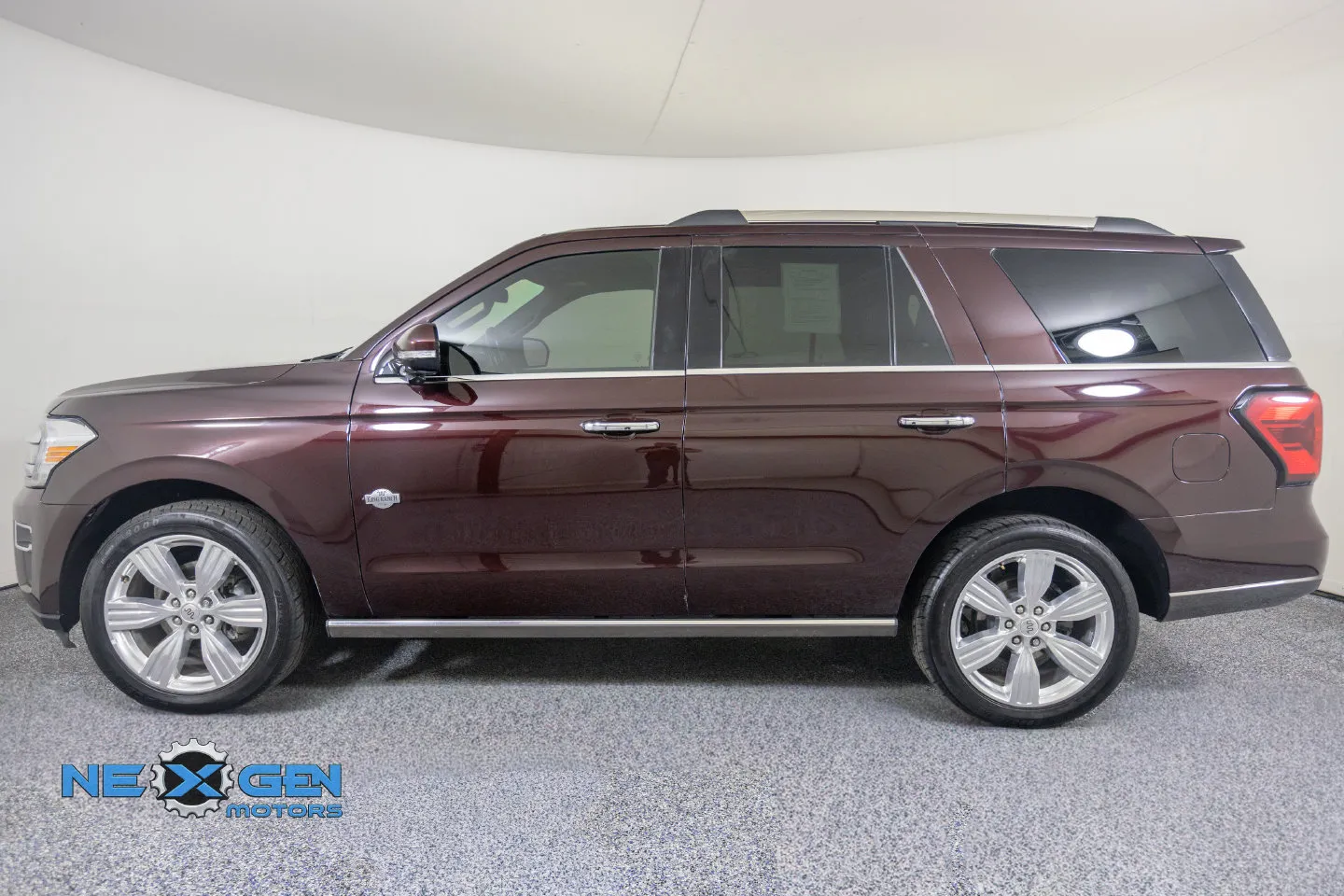 Ford Expedition photo 27