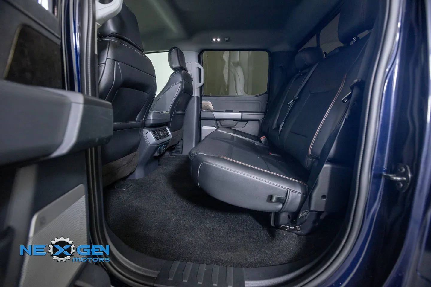 Ford F-150 photo 32