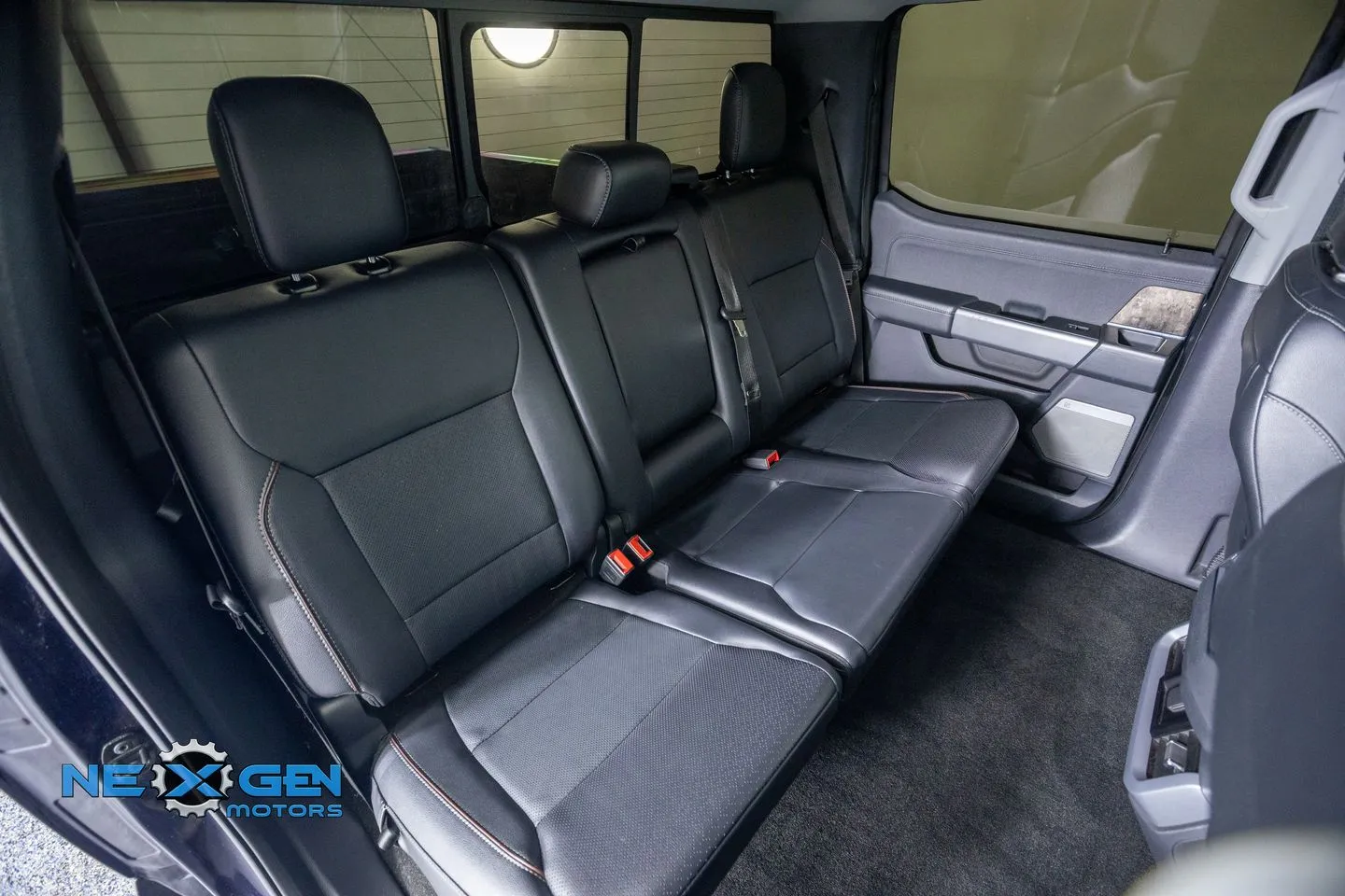 Ford F-150 photo 43