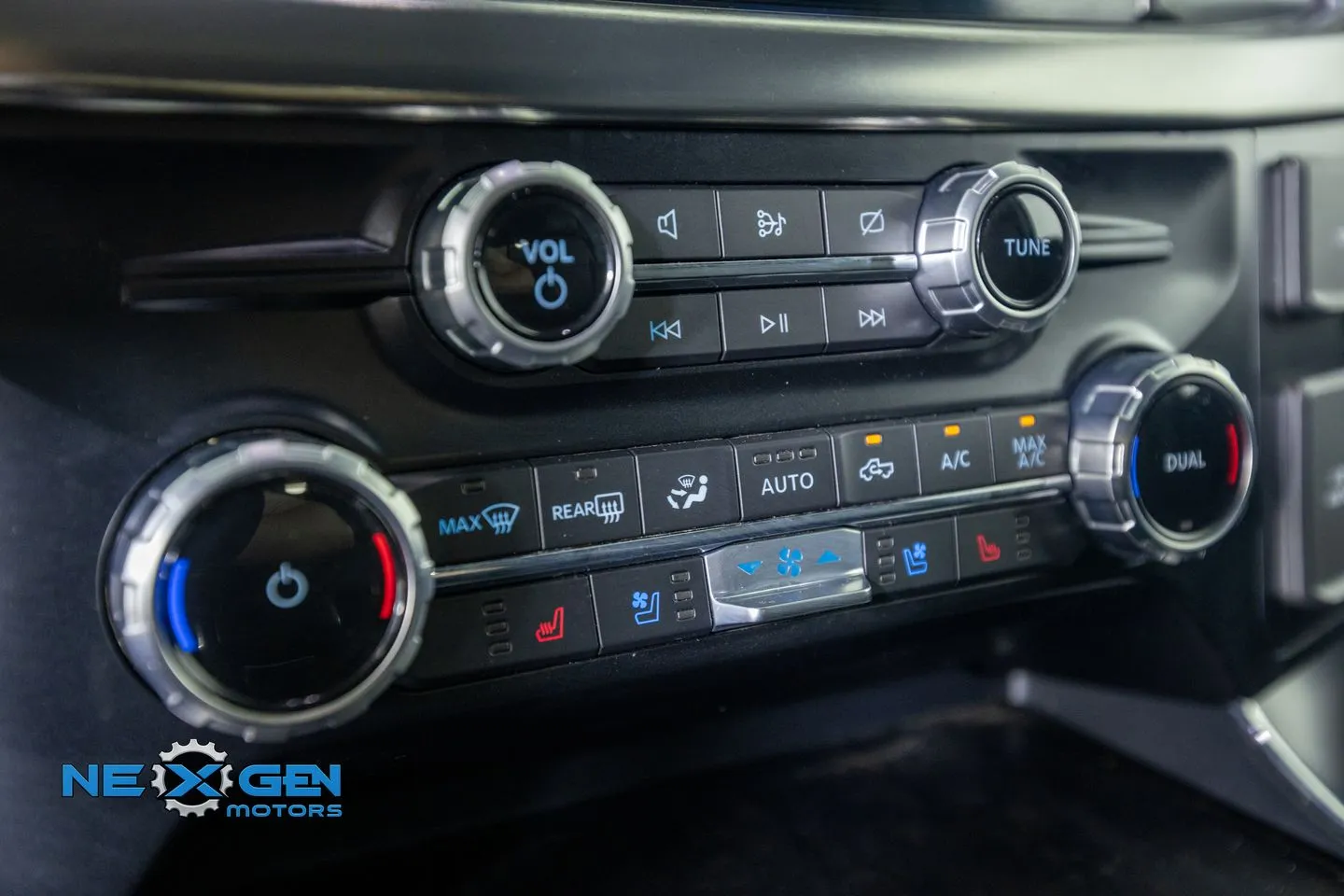Ford F-150 photo 25
