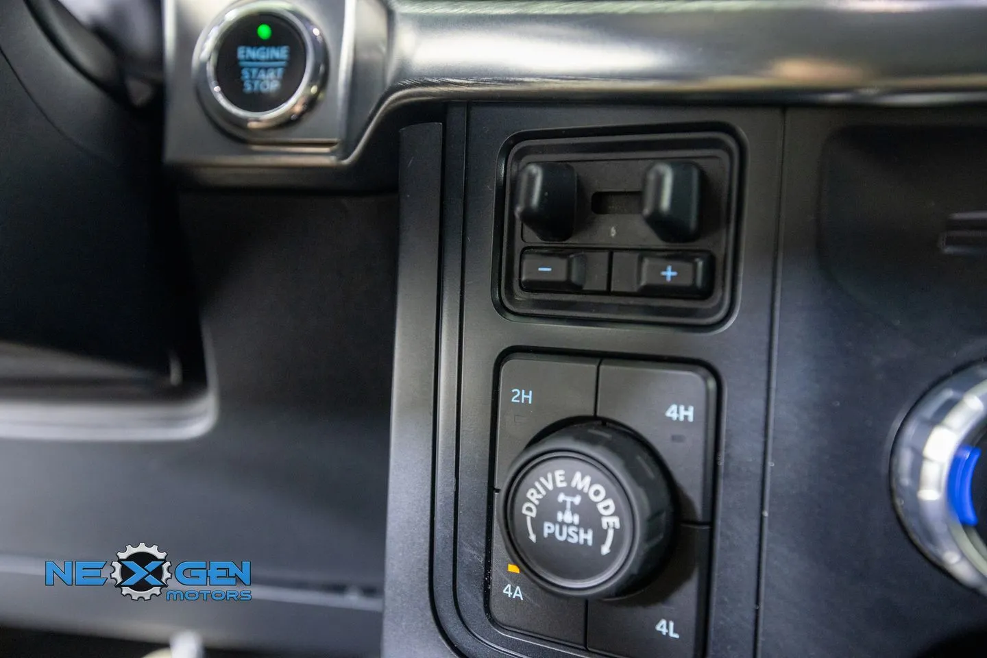 Ford F-150 photo 26