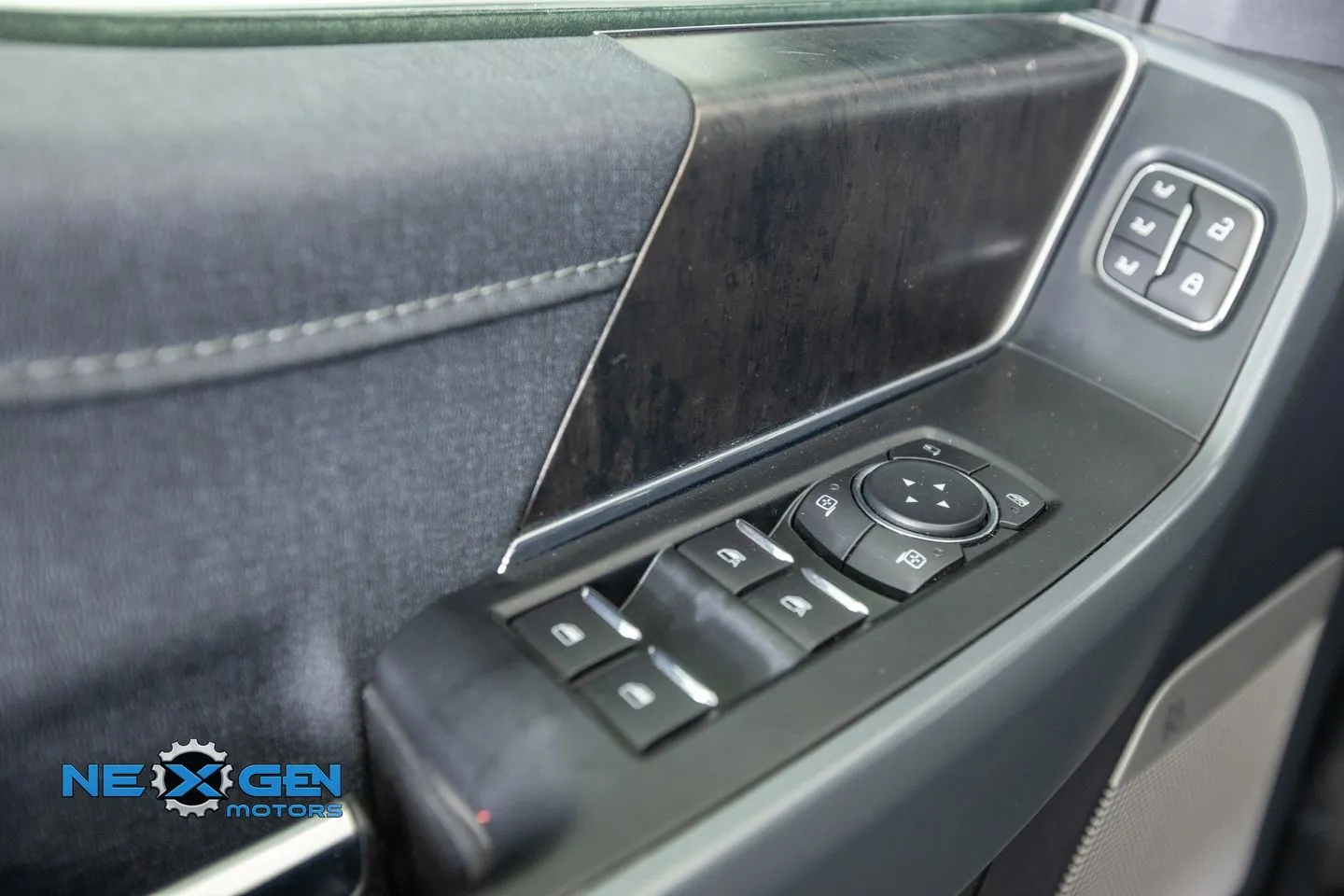 Ford F-150 photo 13