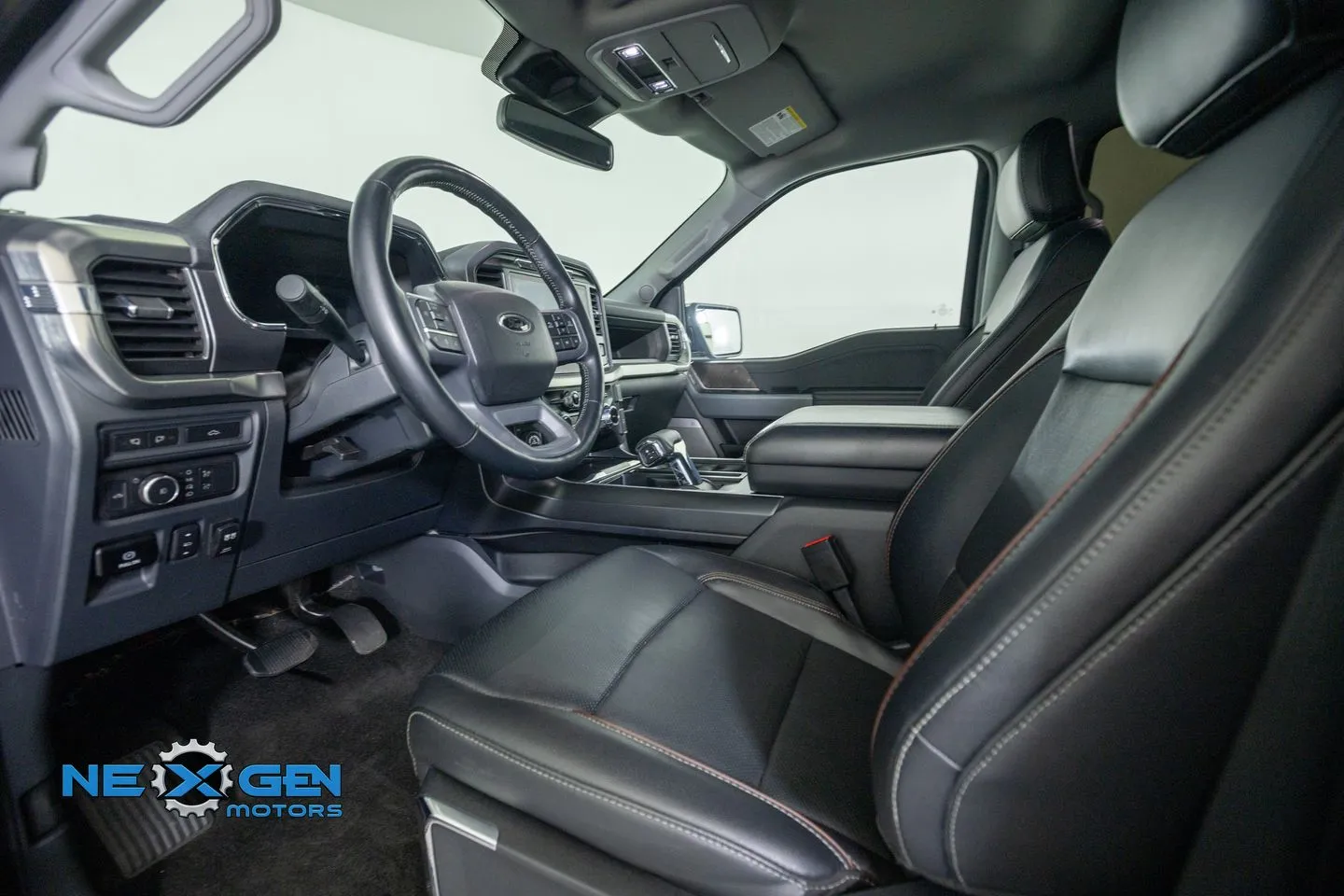 Ford F-150 photo 11