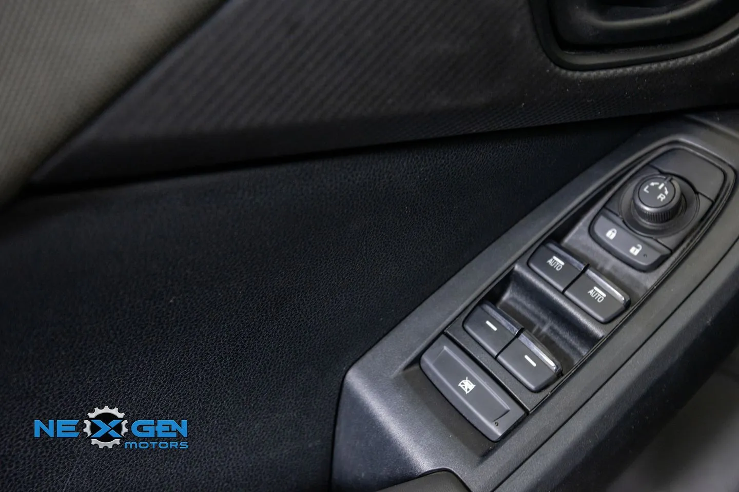 Subaru Crosstrek photo 13