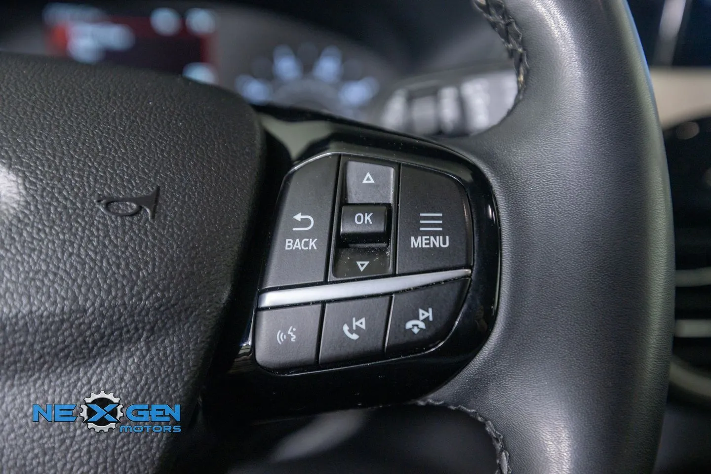 Ford Escape photo 16