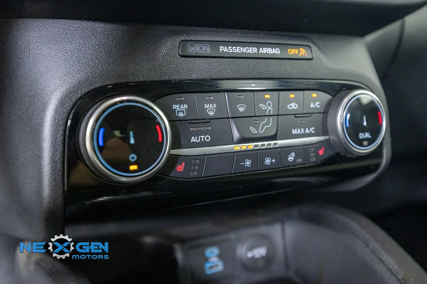 Ford Escape photo 25