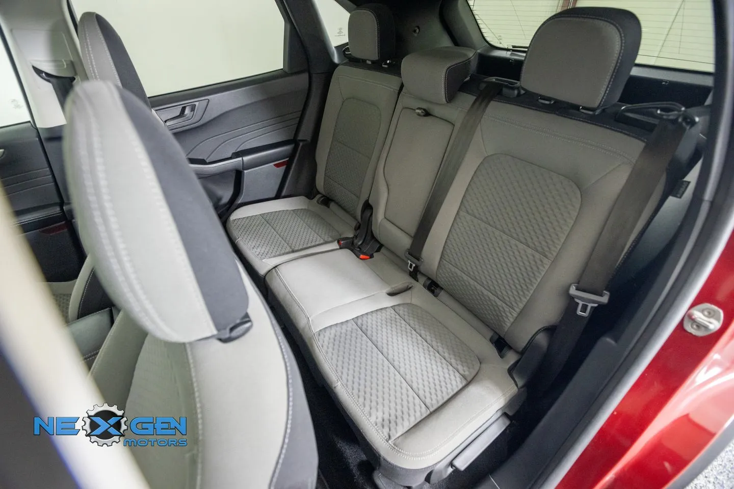 Ford Escape photo 36