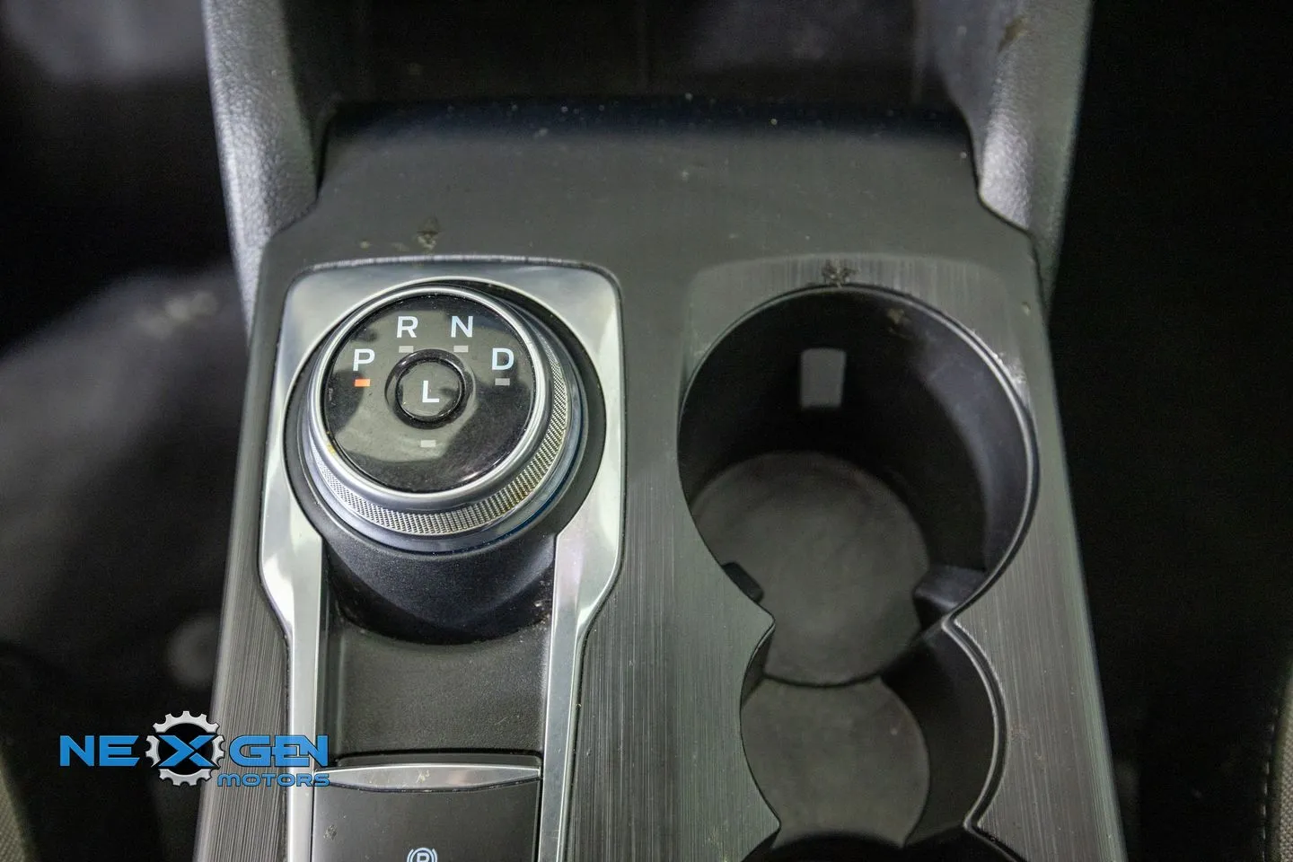 Ford Escape photo 27