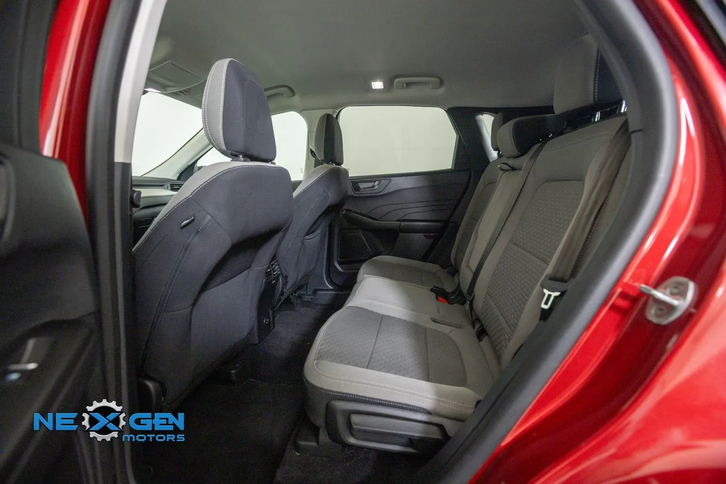 Ford Escape photo 32