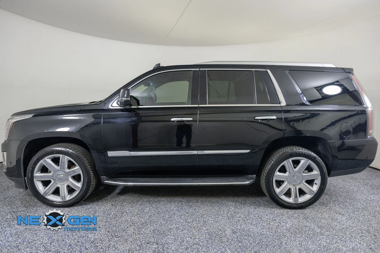 Cadillac Escalade photo 5