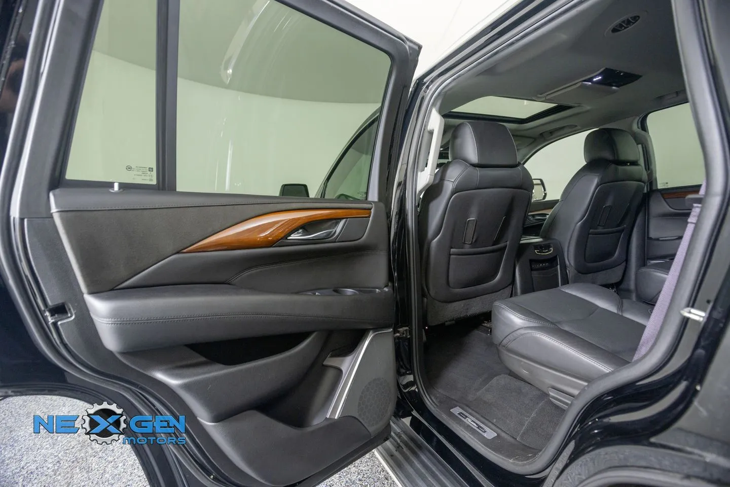 Cadillac Escalade photo 27