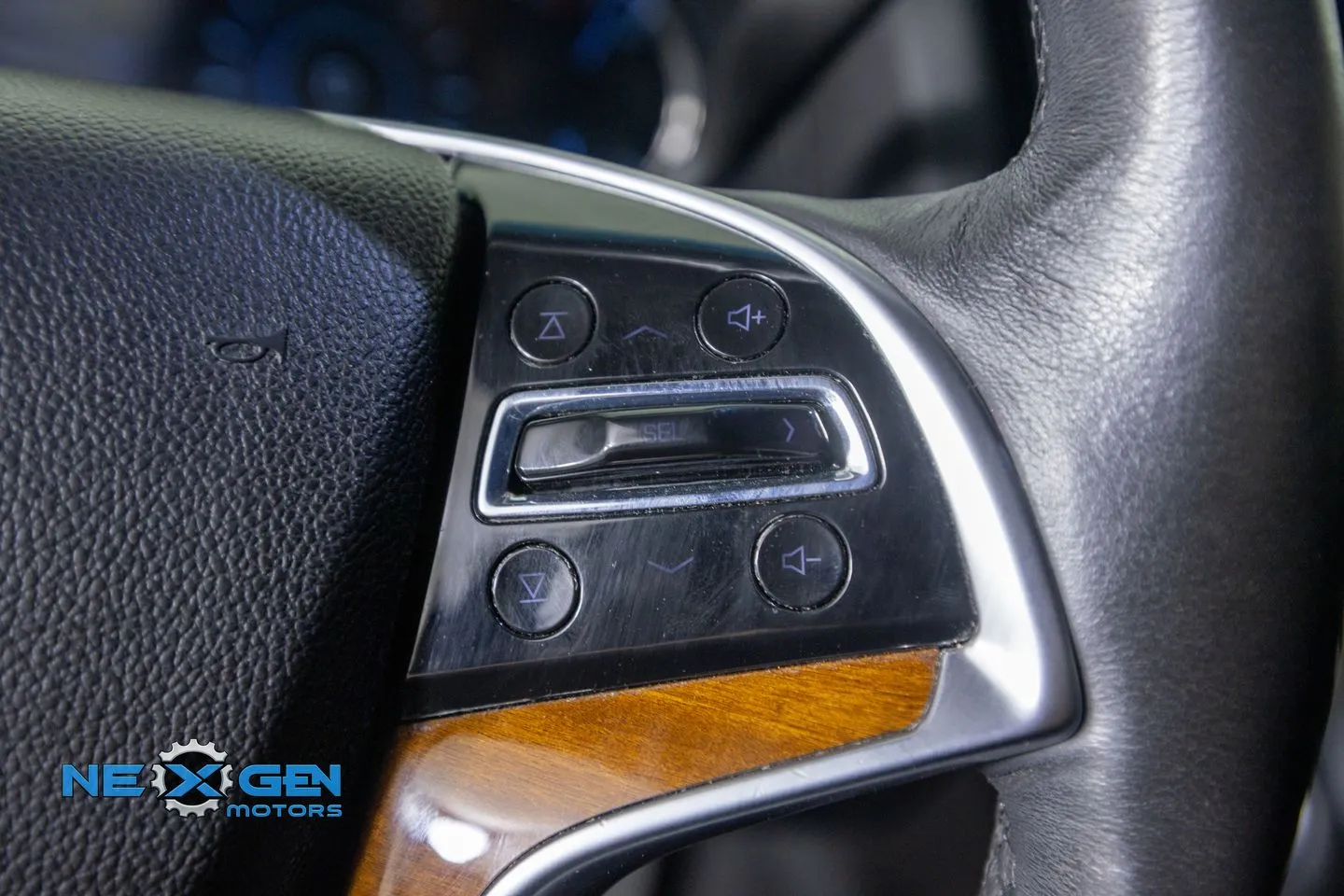 Cadillac Escalade photo 16