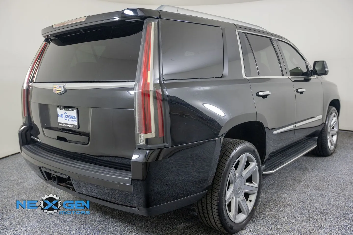 Cadillac Escalade photo 8