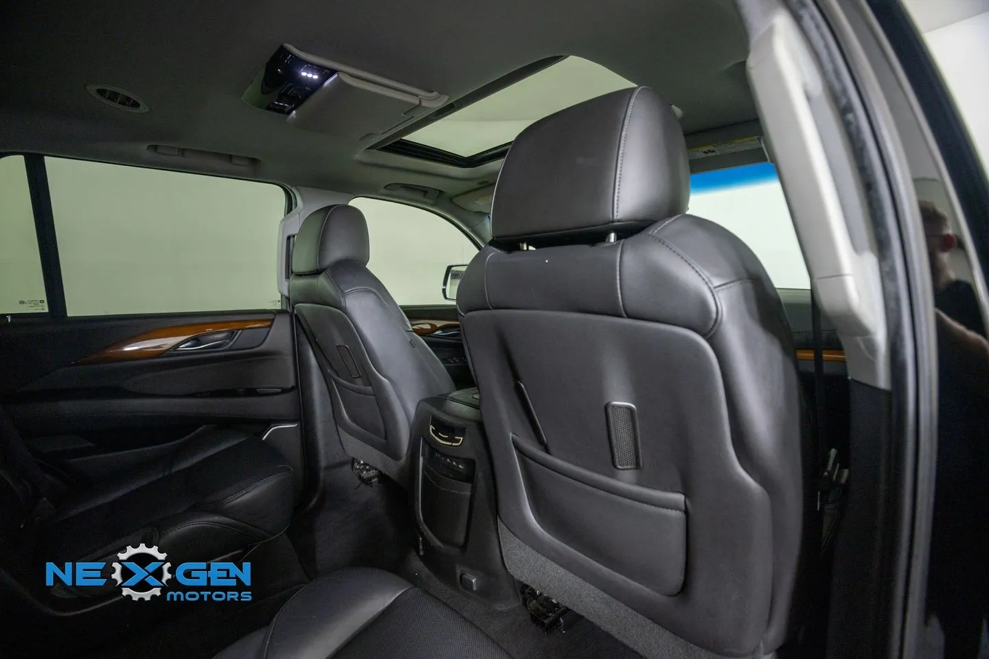 Cadillac Escalade photo 38