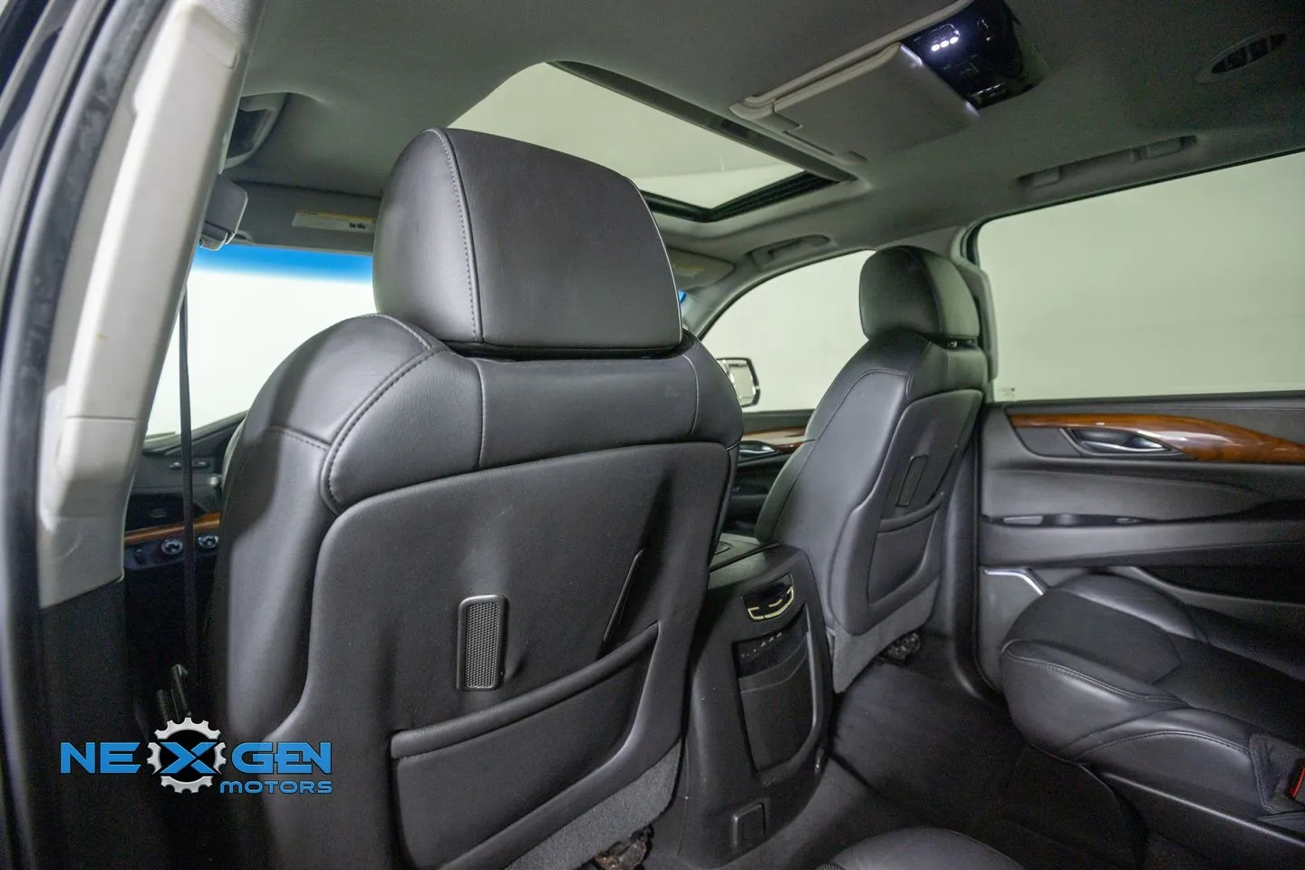 Cadillac Escalade photo 28