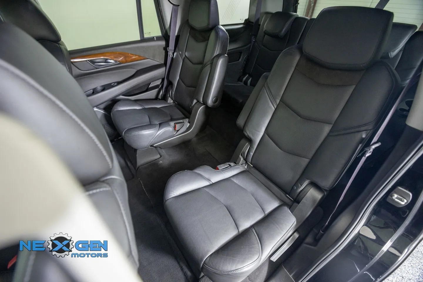 Cadillac Escalade photo 35