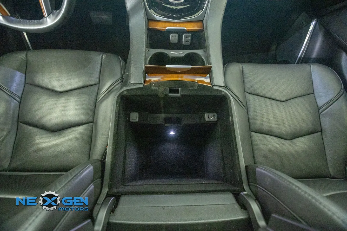 Cadillac Escalade photo 34