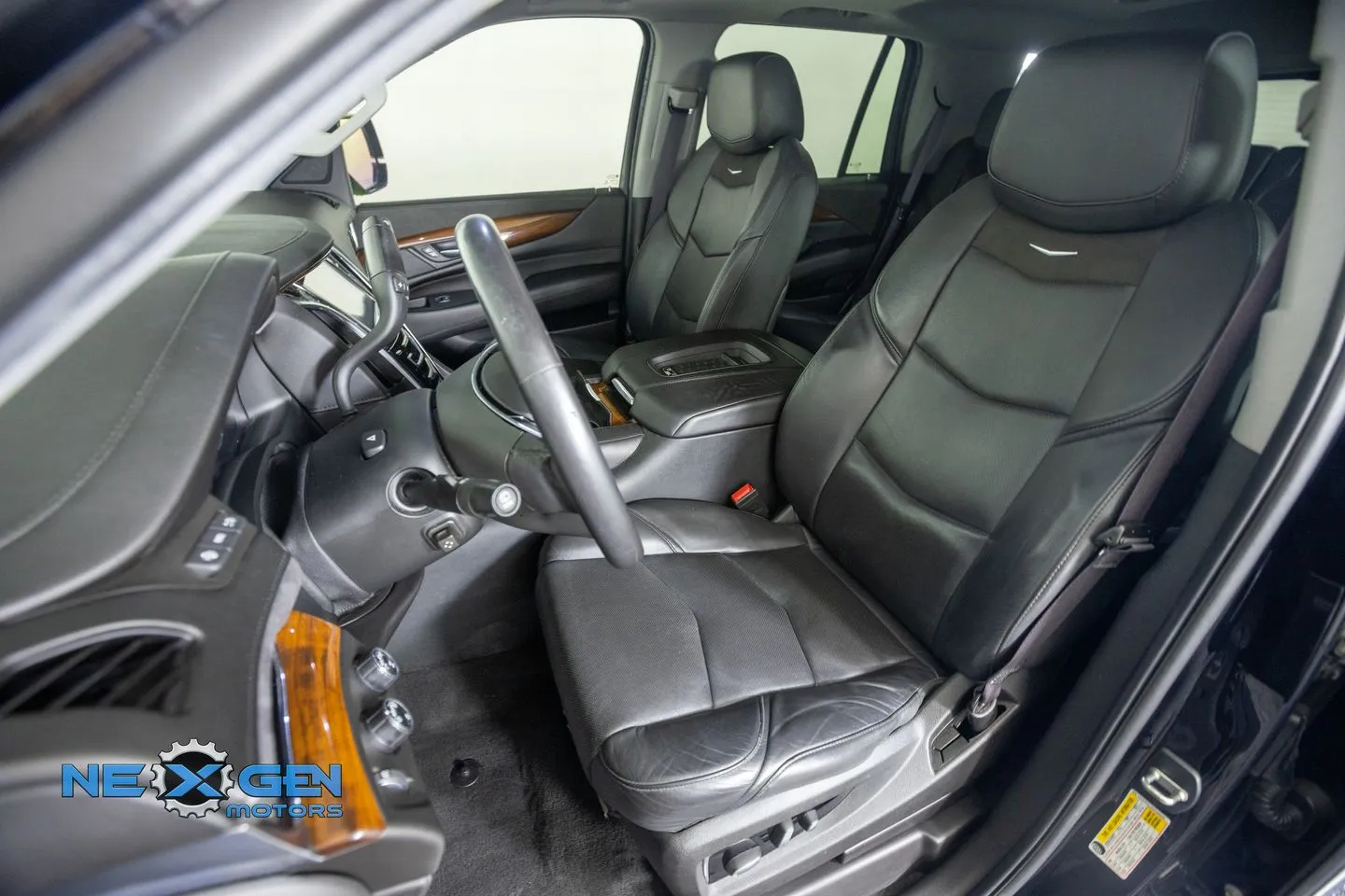 Cadillac Escalade photo 26