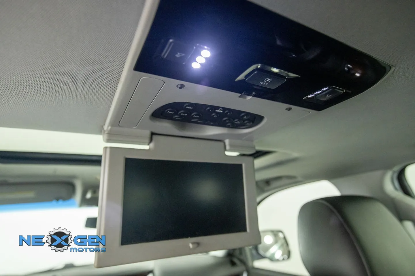 Cadillac Escalade photo 32