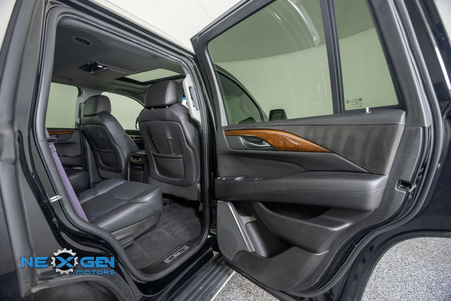 Cadillac Escalade photo 37
