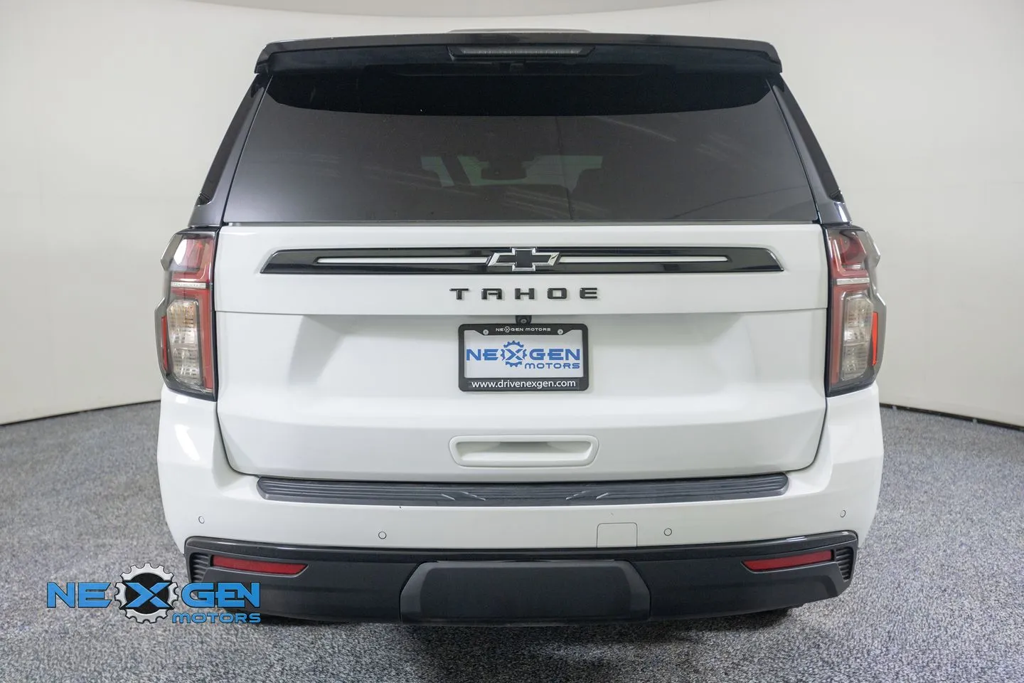 Chevrolet Tahoe photo 7