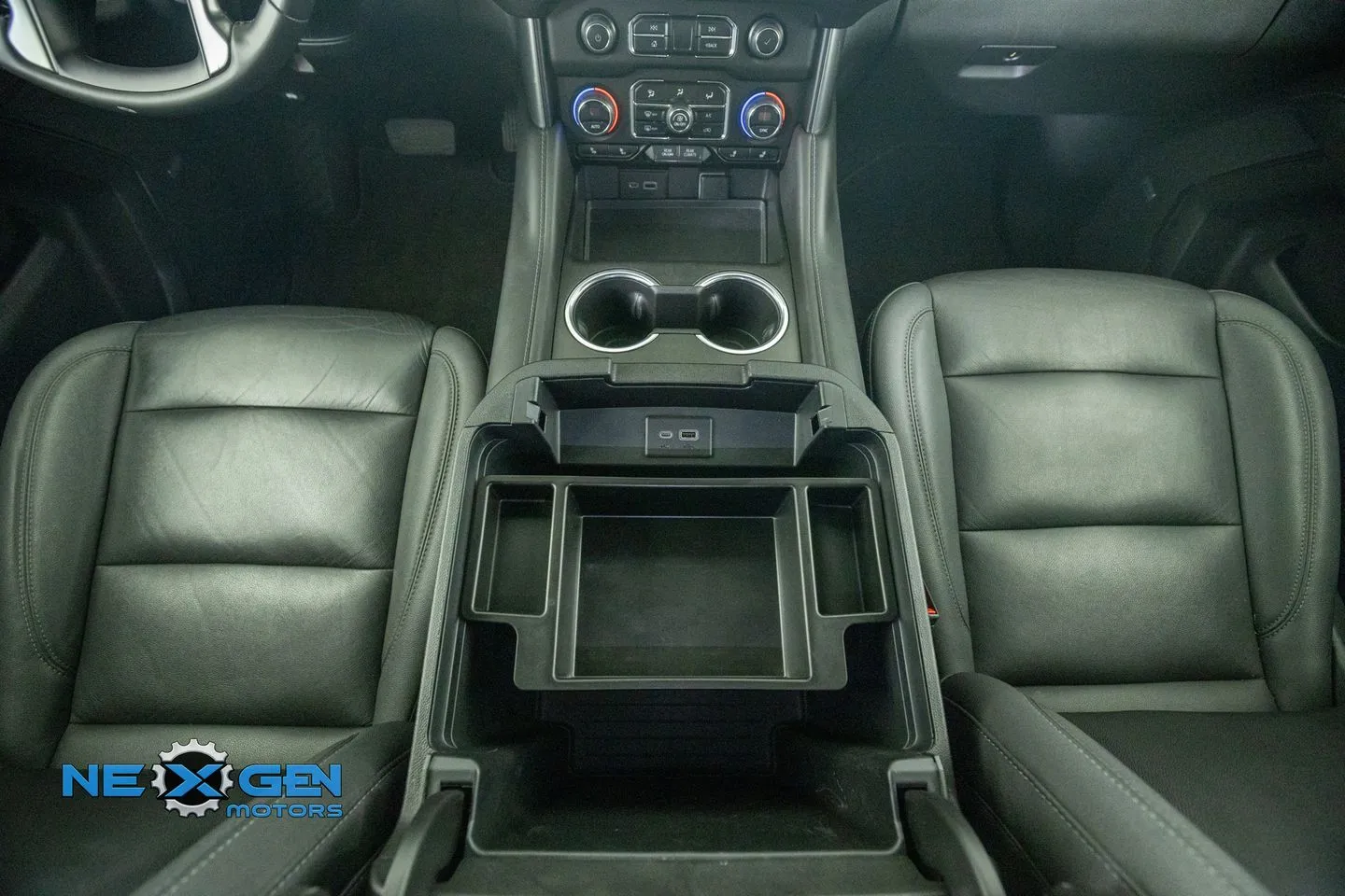 Chevrolet Tahoe photo 31