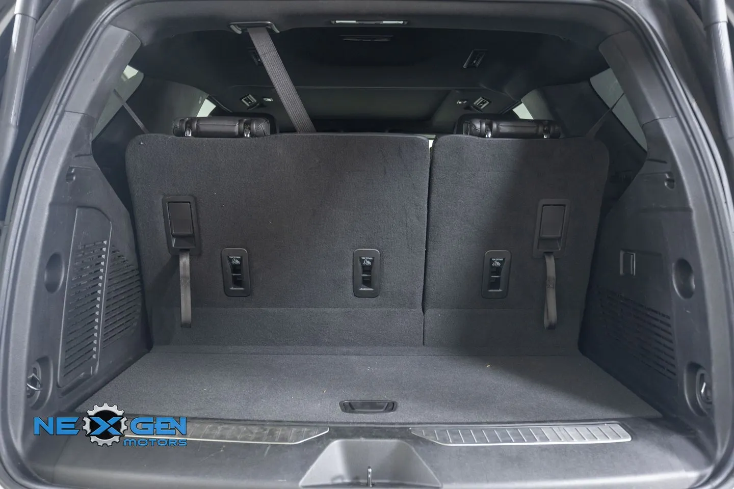 Chevrolet Tahoe photo 33