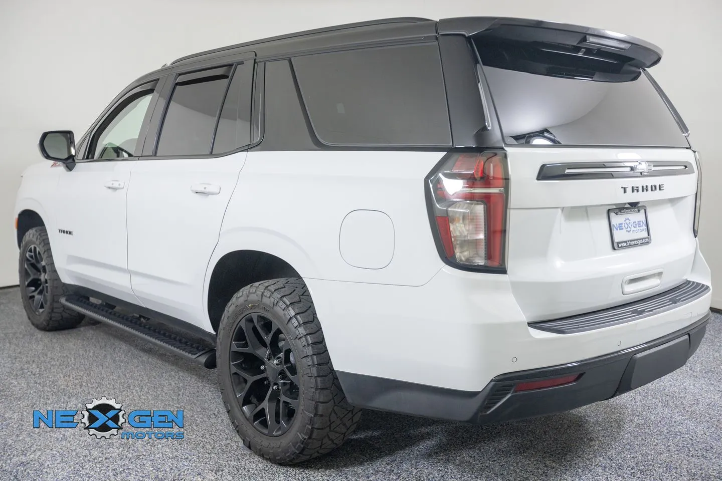 Chevrolet Tahoe photo 6