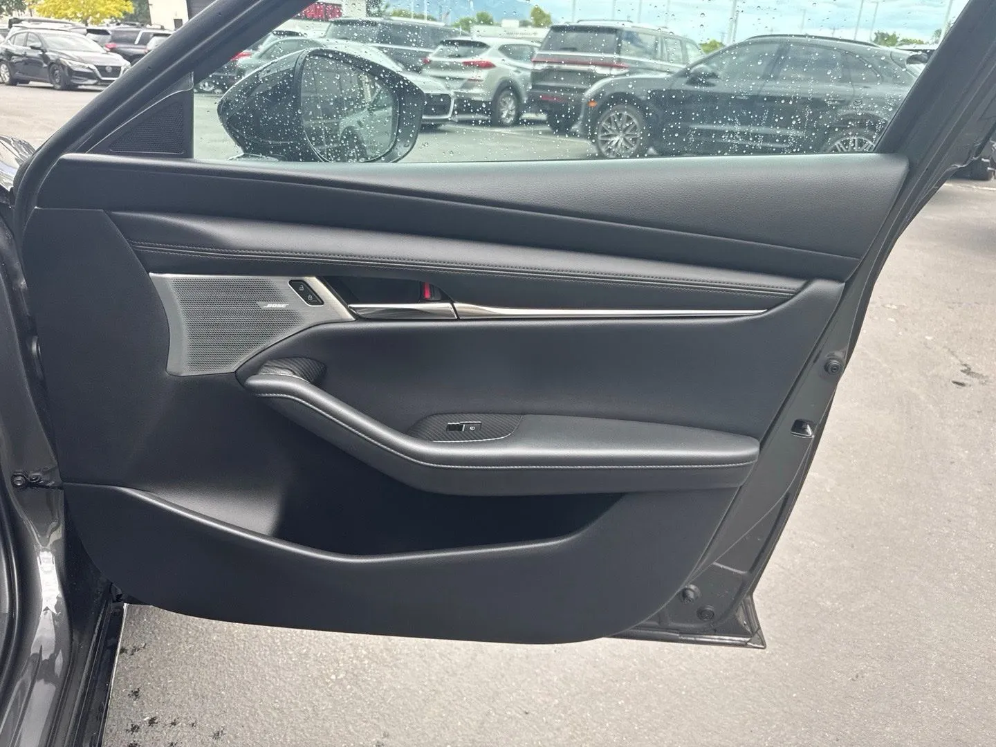 Mazda Mazda3 photo 11
