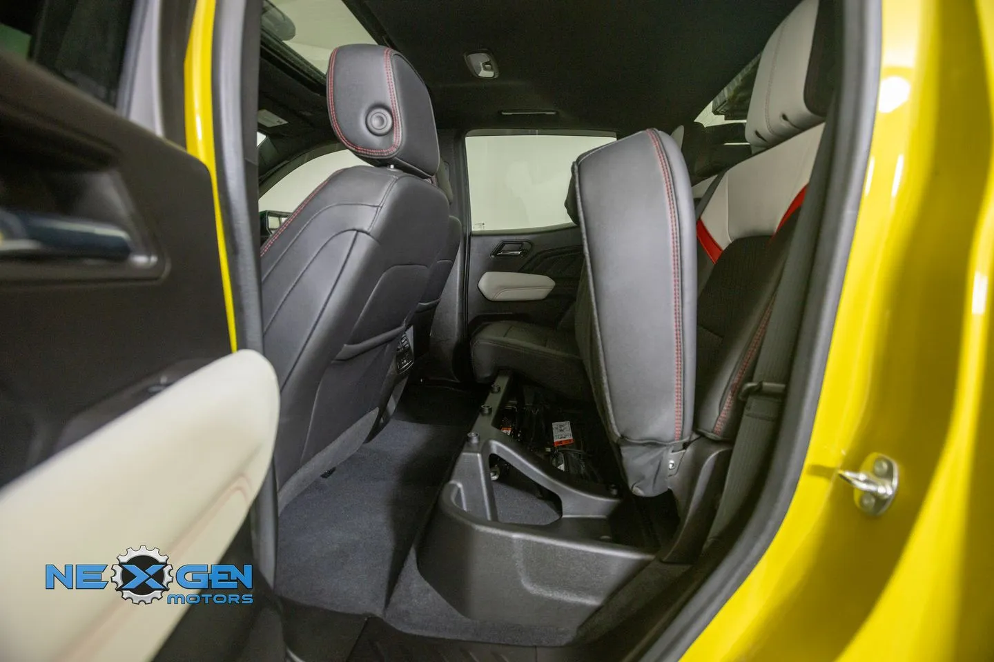 GMC Canyon photo 33