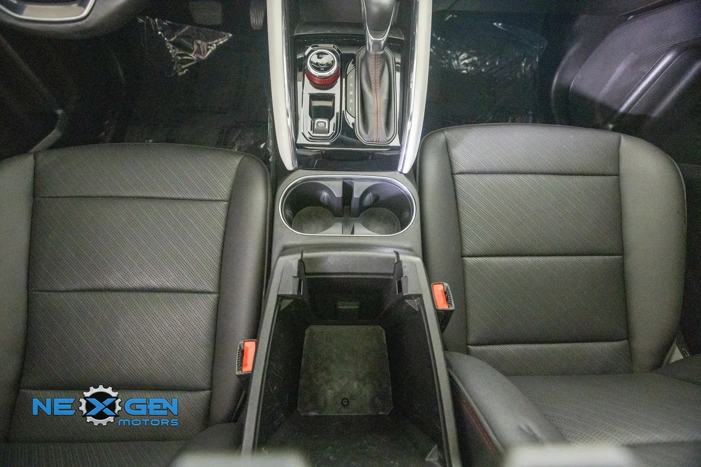 GMC Canyon photo 4