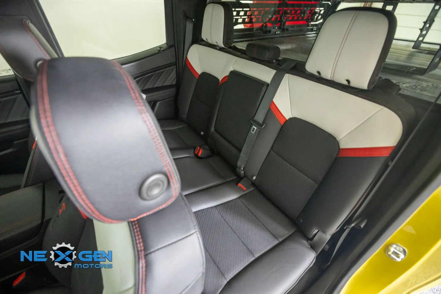 GMC Canyon photo 34