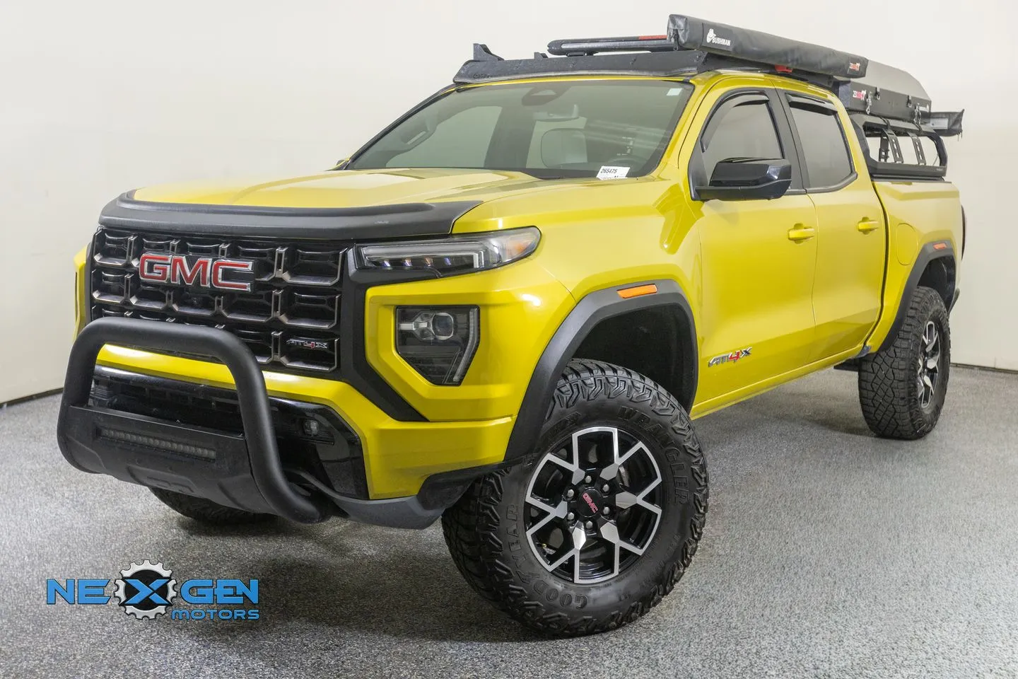 GMC Canyon photo 10