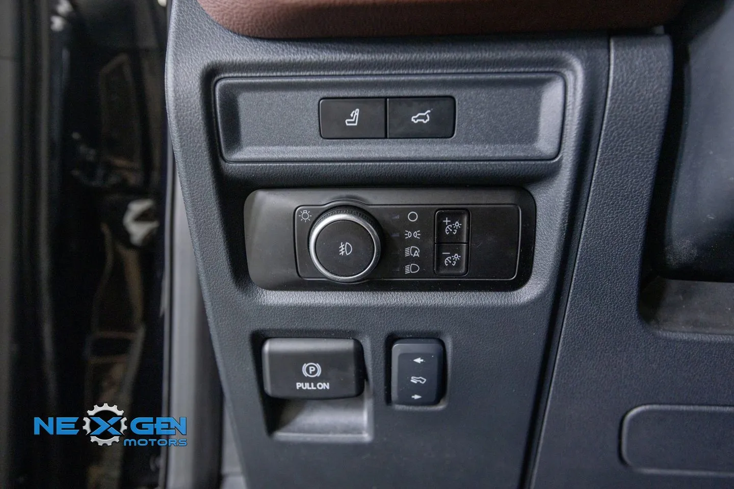 Ford Expedition photo 14