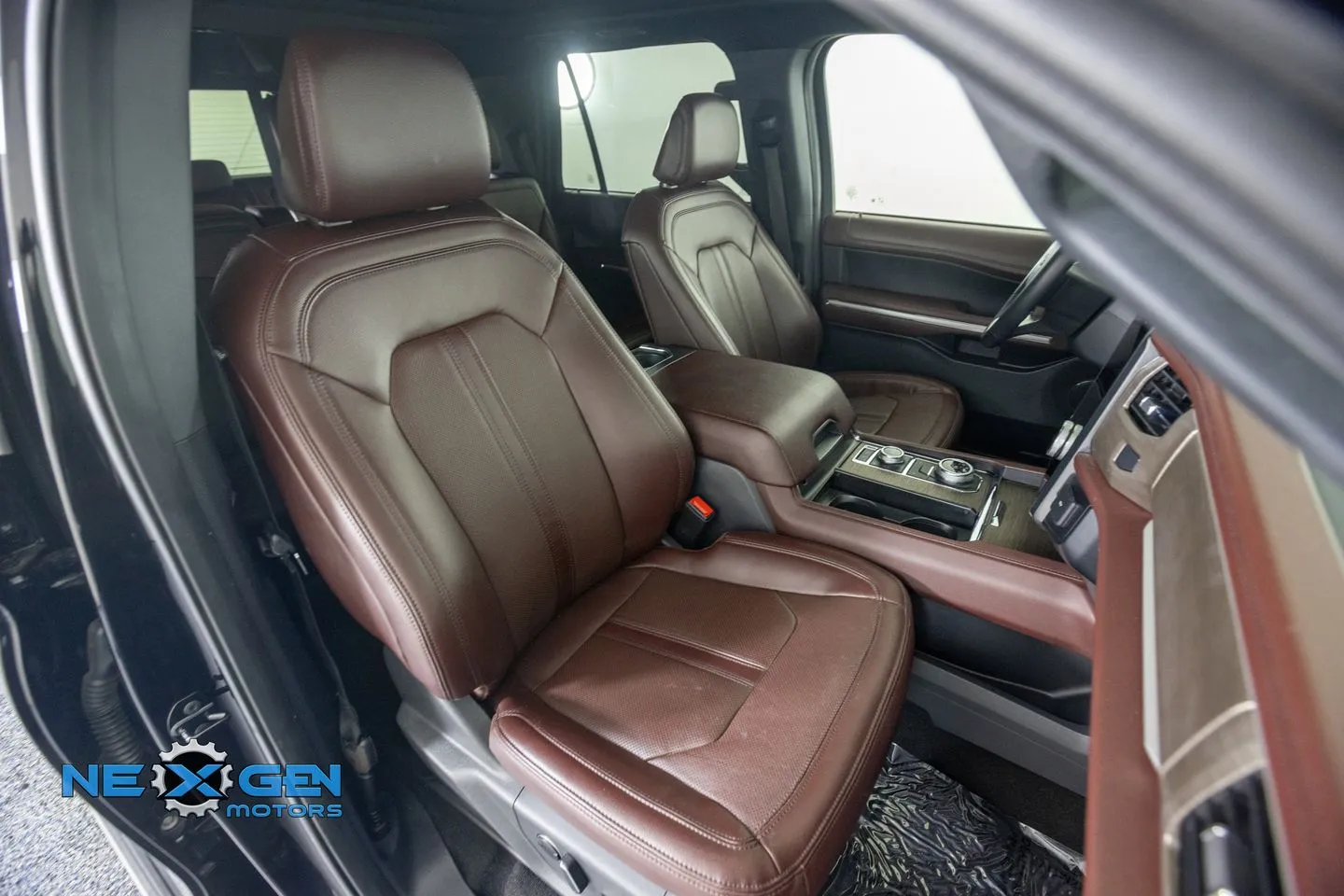Ford Expedition photo 44