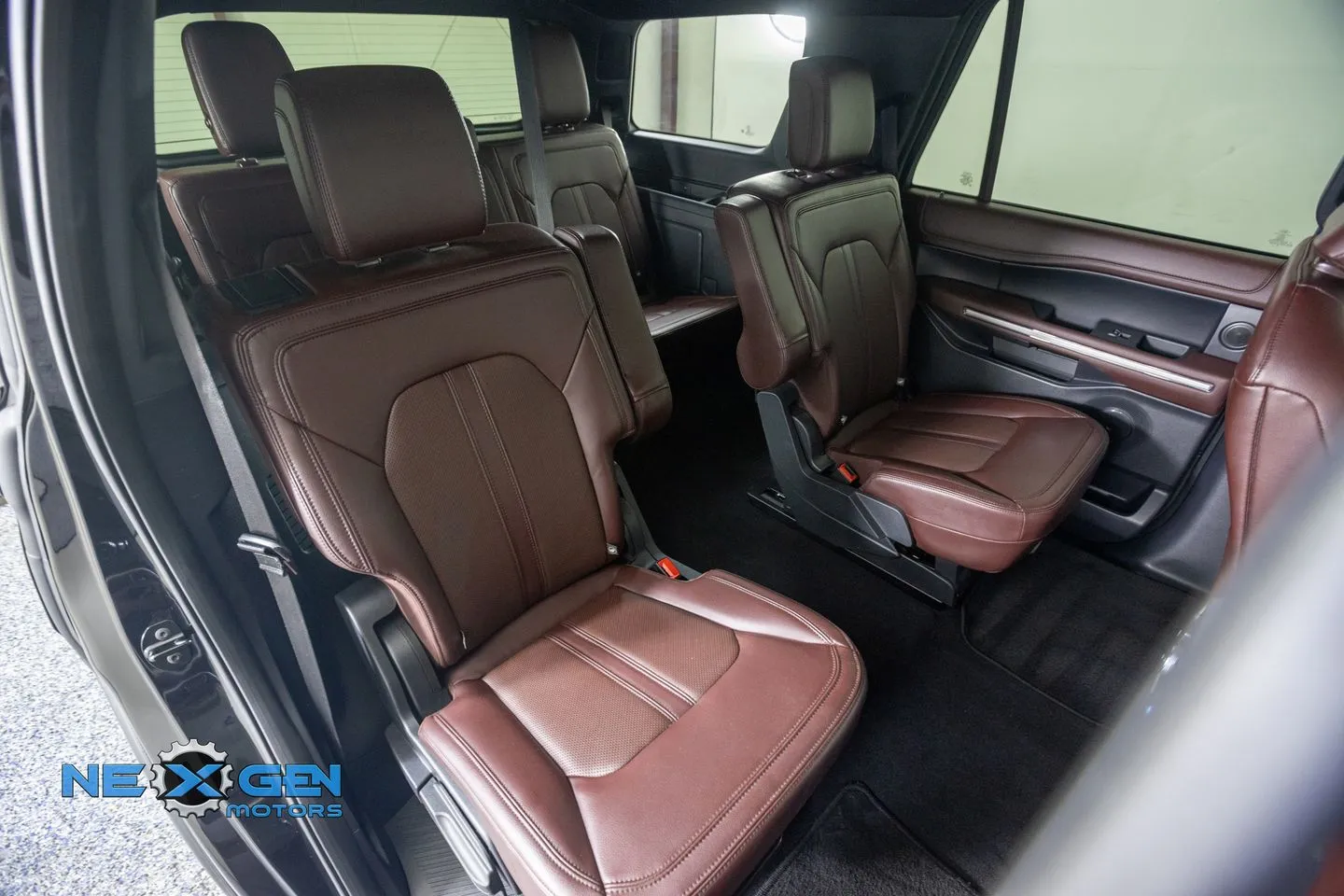 Ford Expedition photo 39