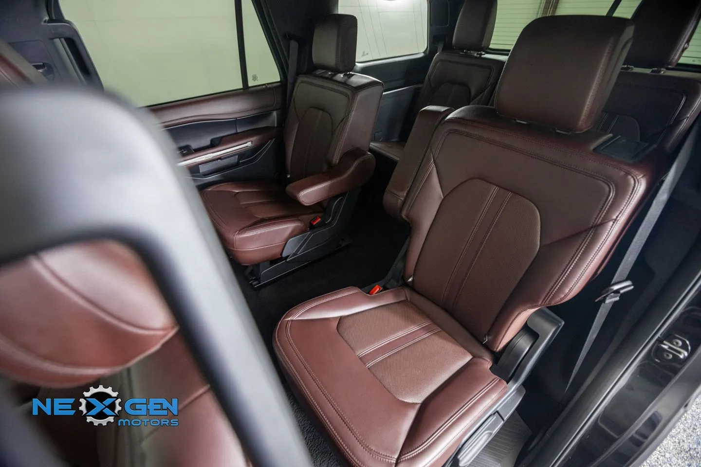 Ford Expedition photo 33
