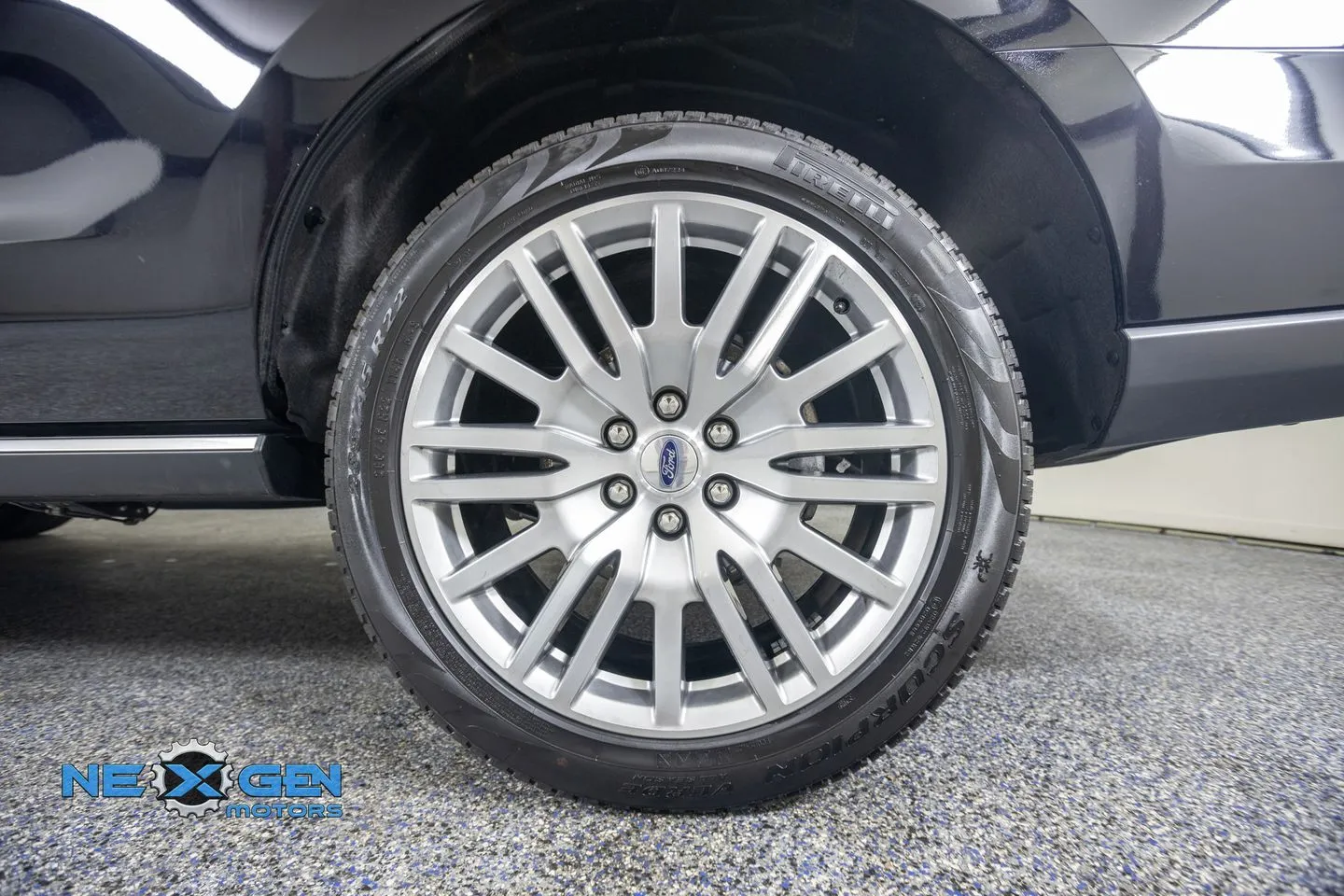 Ford Expedition photo 47