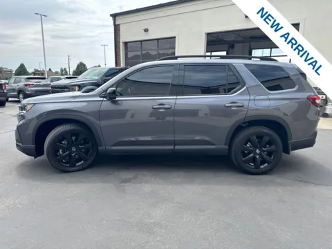 More photos of 2025 Honda Pilot Black Edition at NeXgen Motors, UT