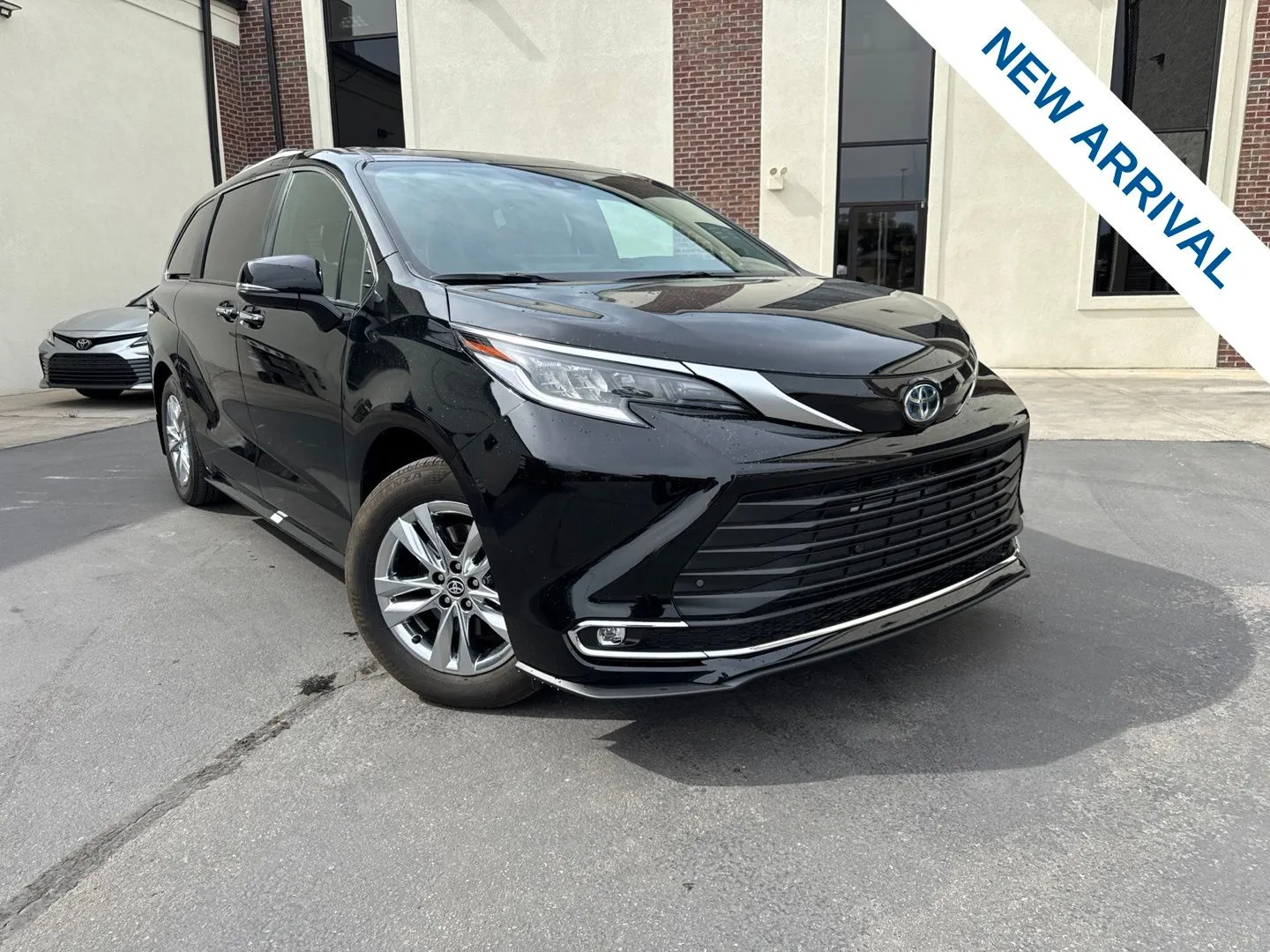 Black 2025 Toyota Sienna Limited for sale in Lindon, UT
