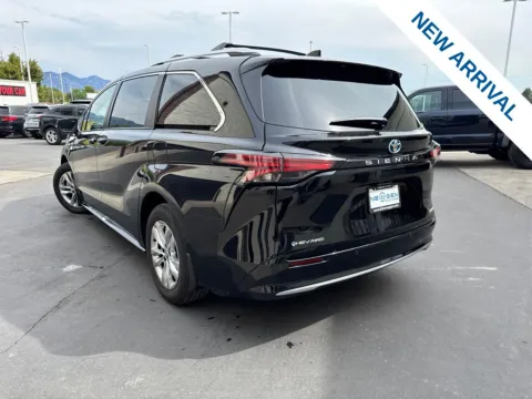 More photos of 2025 Toyota Sienna Limited at NeXgen Motors, UT