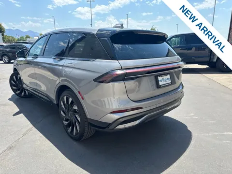 More photos of 2024 Lincoln Nautilus Reserve at NeXgen Motors, UT
