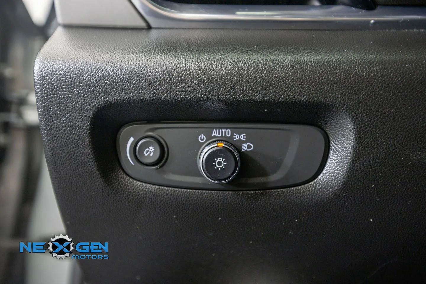 Chevrolet Traverse photo 14