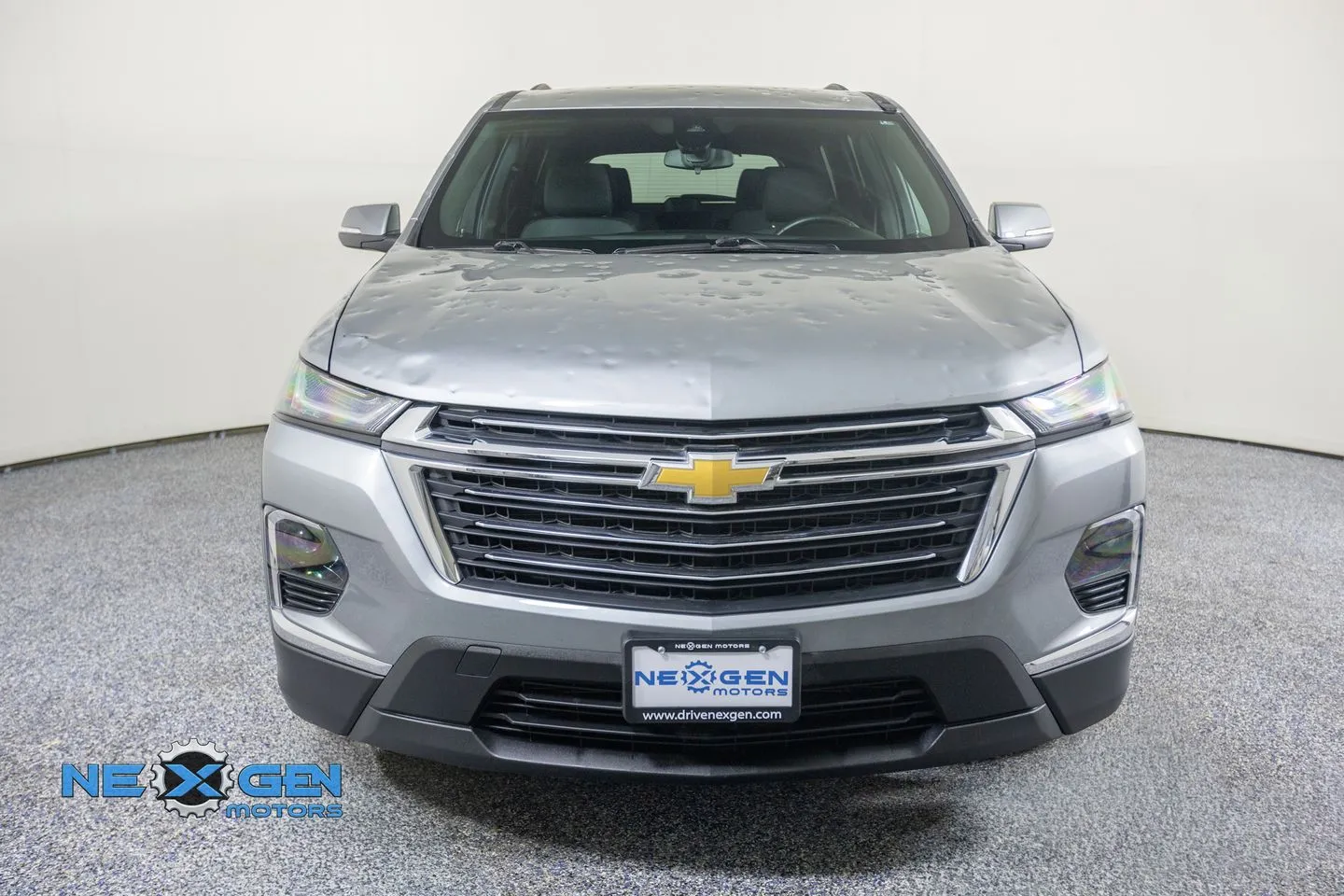 Chevrolet Traverse photo 3