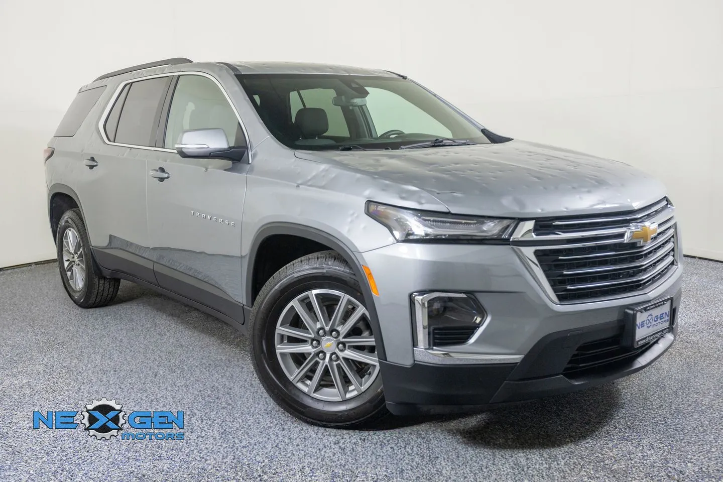 Gray 2023 Chevrolet Traverse LT for sale in Lindon, UT